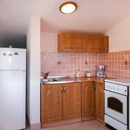 Apartmán Andrija - Rab314 By Interhome Rab Town