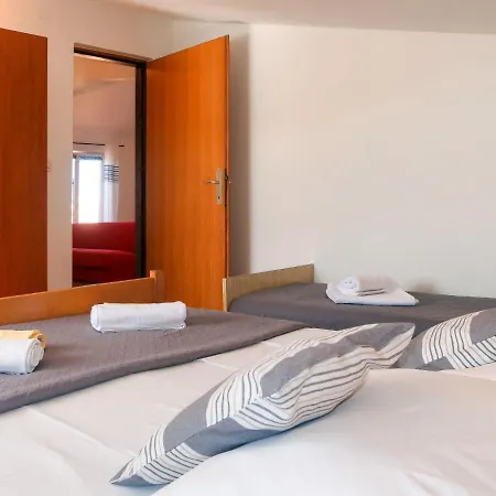 Apartmán Andrija - Rab314 By Interhome